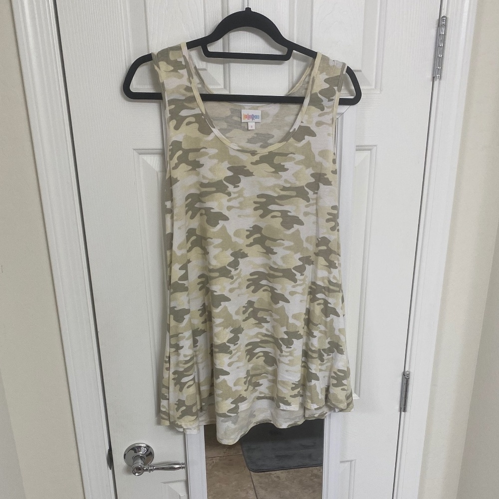 Gently Worn - LulaRoe Perfect Tank Top (S)